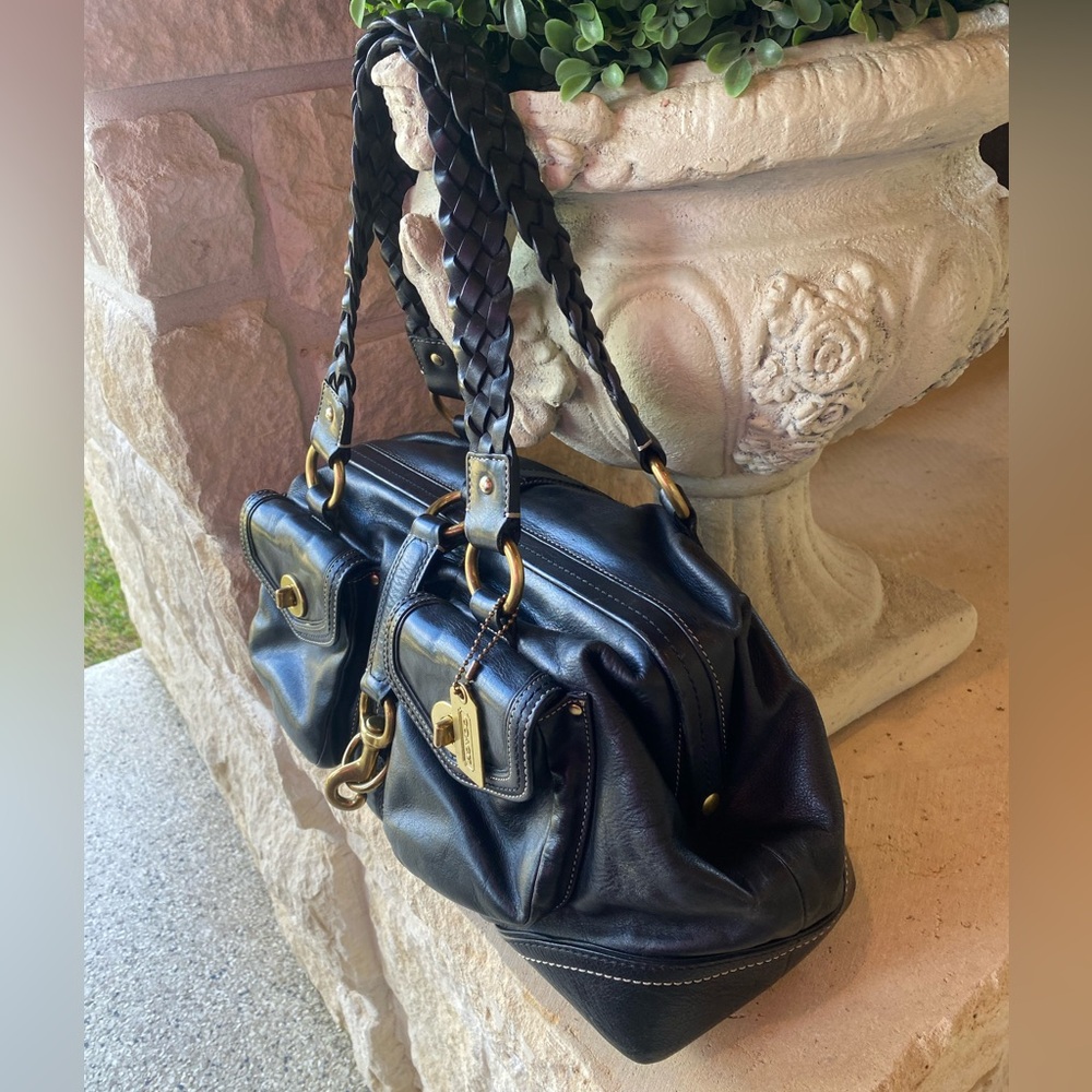 Like New Vintage Coach Daphne Shoulder Bag 3569 Black 🖤 - Picture 5 of 14